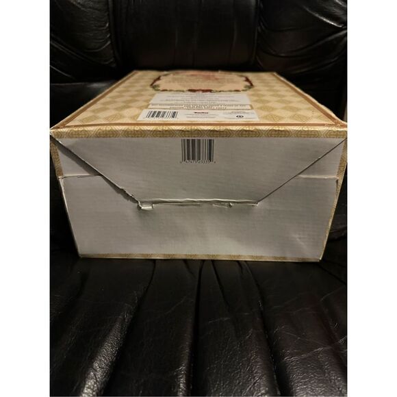 Collectors Choice Genuine Bisque Porcelain With Wood Dressing Table W/ COA Loose - Picture 7 of 10